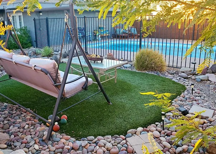 Apartment 4 Mi To Beach: Havasu W/ Pool! Lake Havasu City