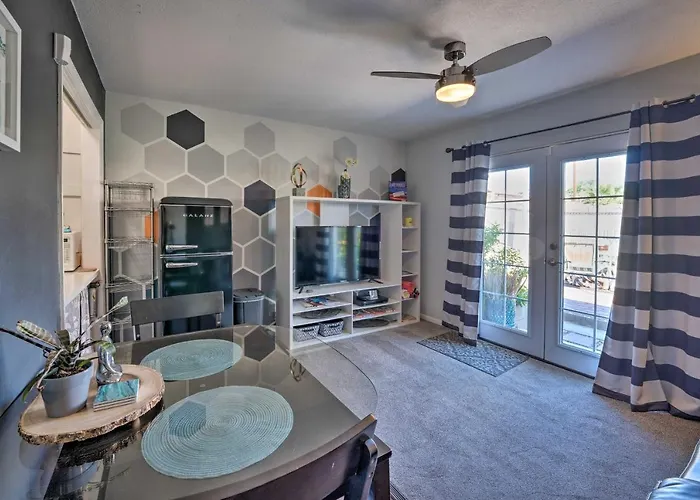 Apartment 4 Mi To Beach: Havasu W/ Pool! *